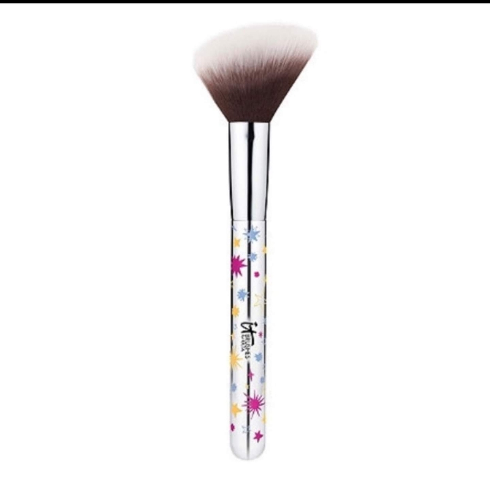 iT Cosmetics blush brush, makeup bag, bracelet